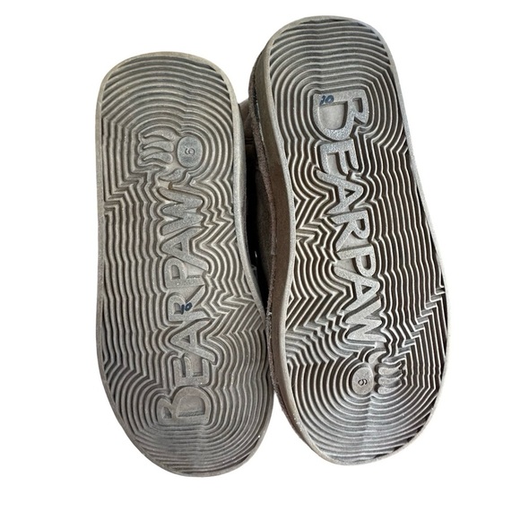 BearPaw Brown Cream Boots Women’s Size 6. - Picture 9 of 15